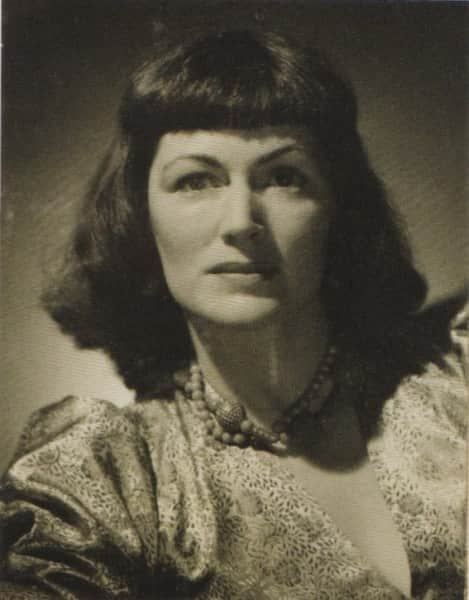 Elizabeth Paterson at art school